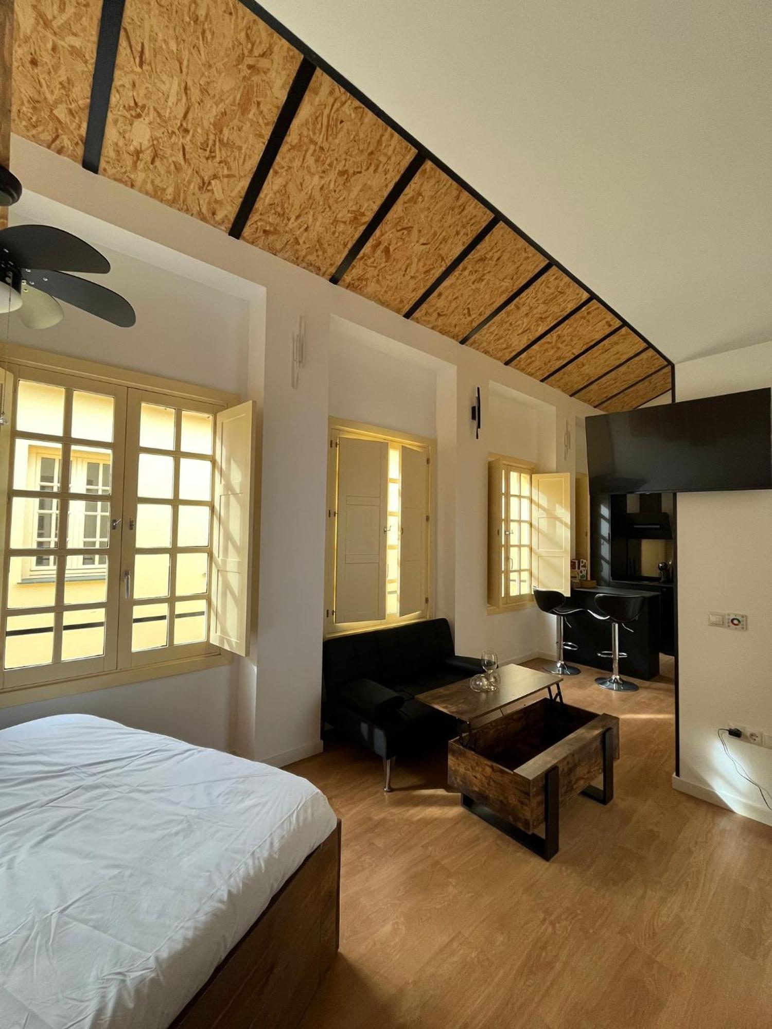 Luxury Apartments Chinitas 11 Малага Екстер'єр фото