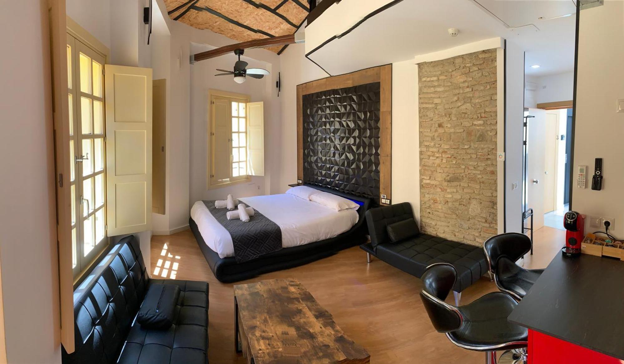 Luxury Apartments Chinitas 11 Малага Екстер'єр фото