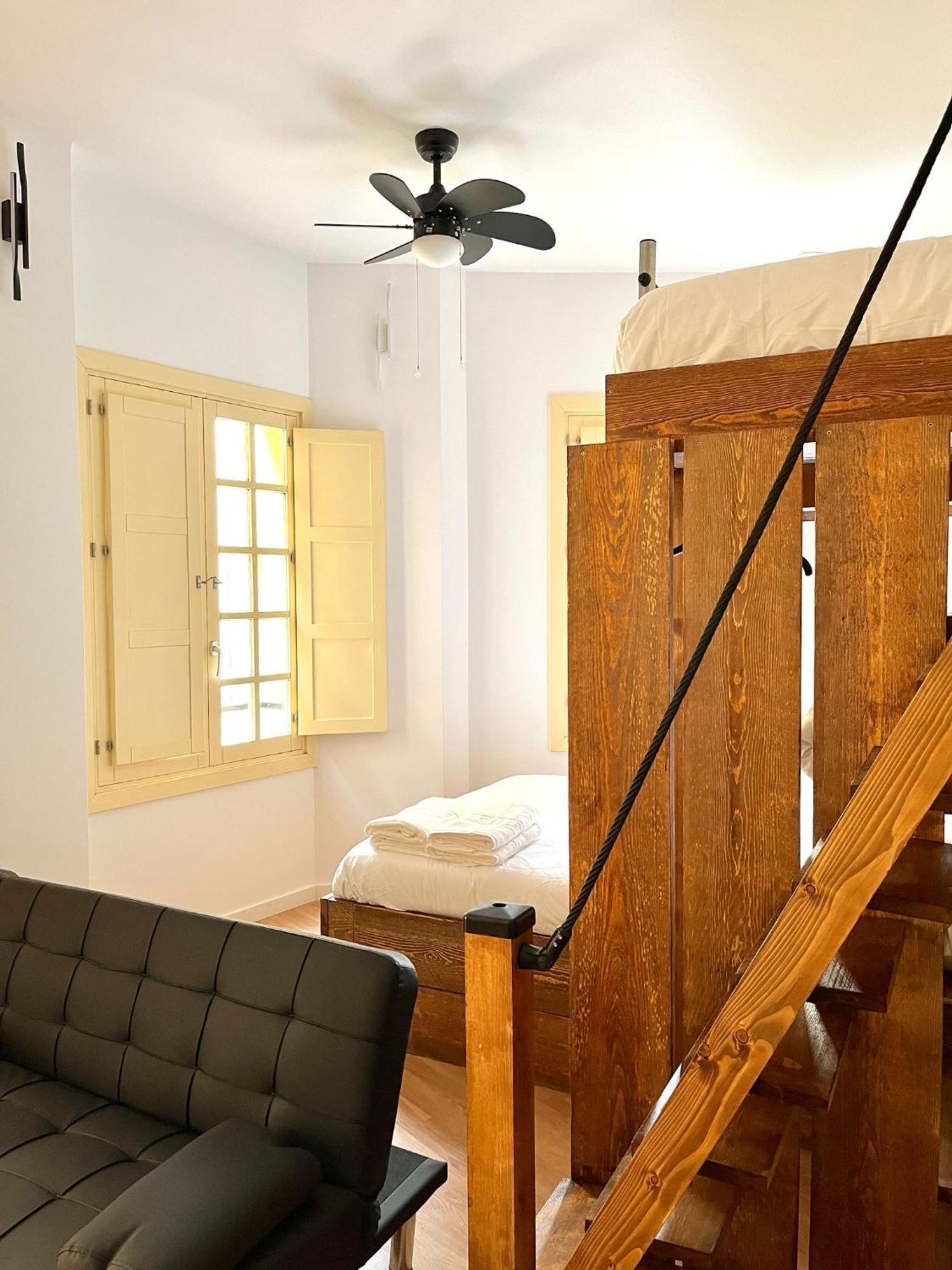 Luxury Apartments Chinitas 11 Малага Екстер'єр фото
